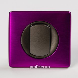 Рамка цвет пурпурный металлик-панель графит Celiane Legrand на profelectro.com.ua